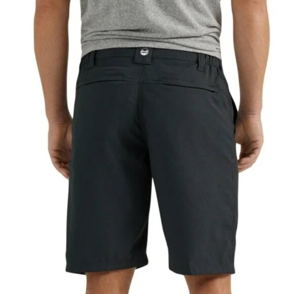 🖤 Wrangler Men's Black Outdoor Shorts – Size 42 NWT black cargo shorts new - Picture 2 of 16